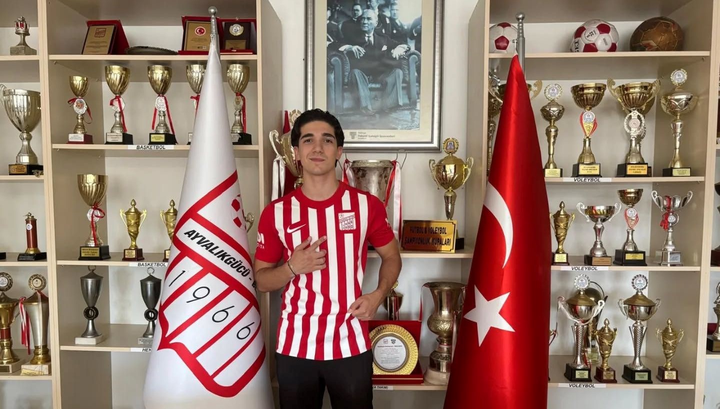 ayvalikgucu belediyespor efe sayhani kadrosuna katti v9xqLqjy