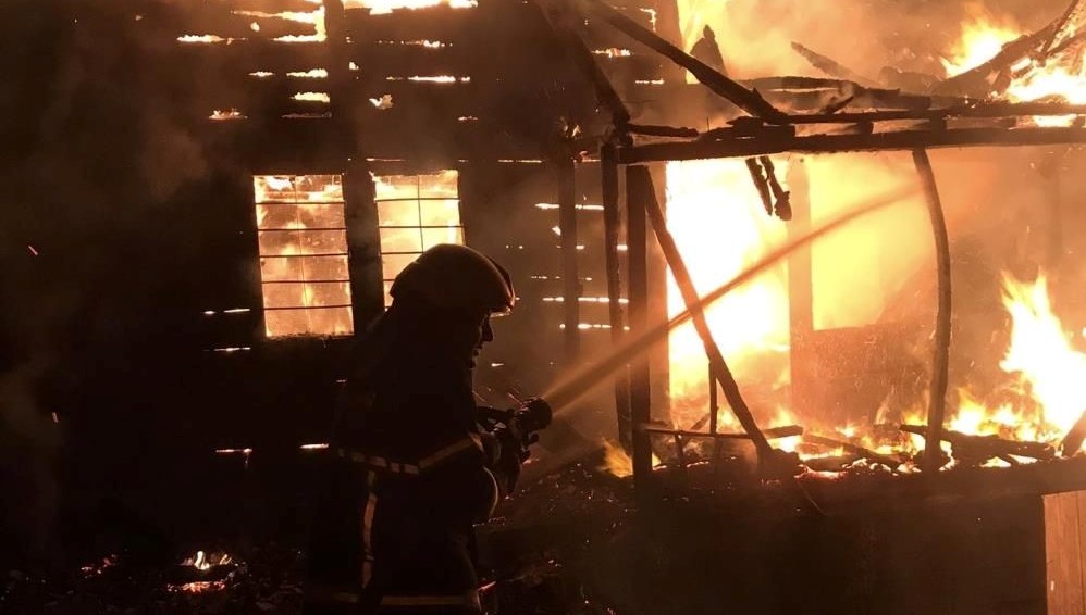 orduda iki katli ahsap evde yangin JiZ44GyI