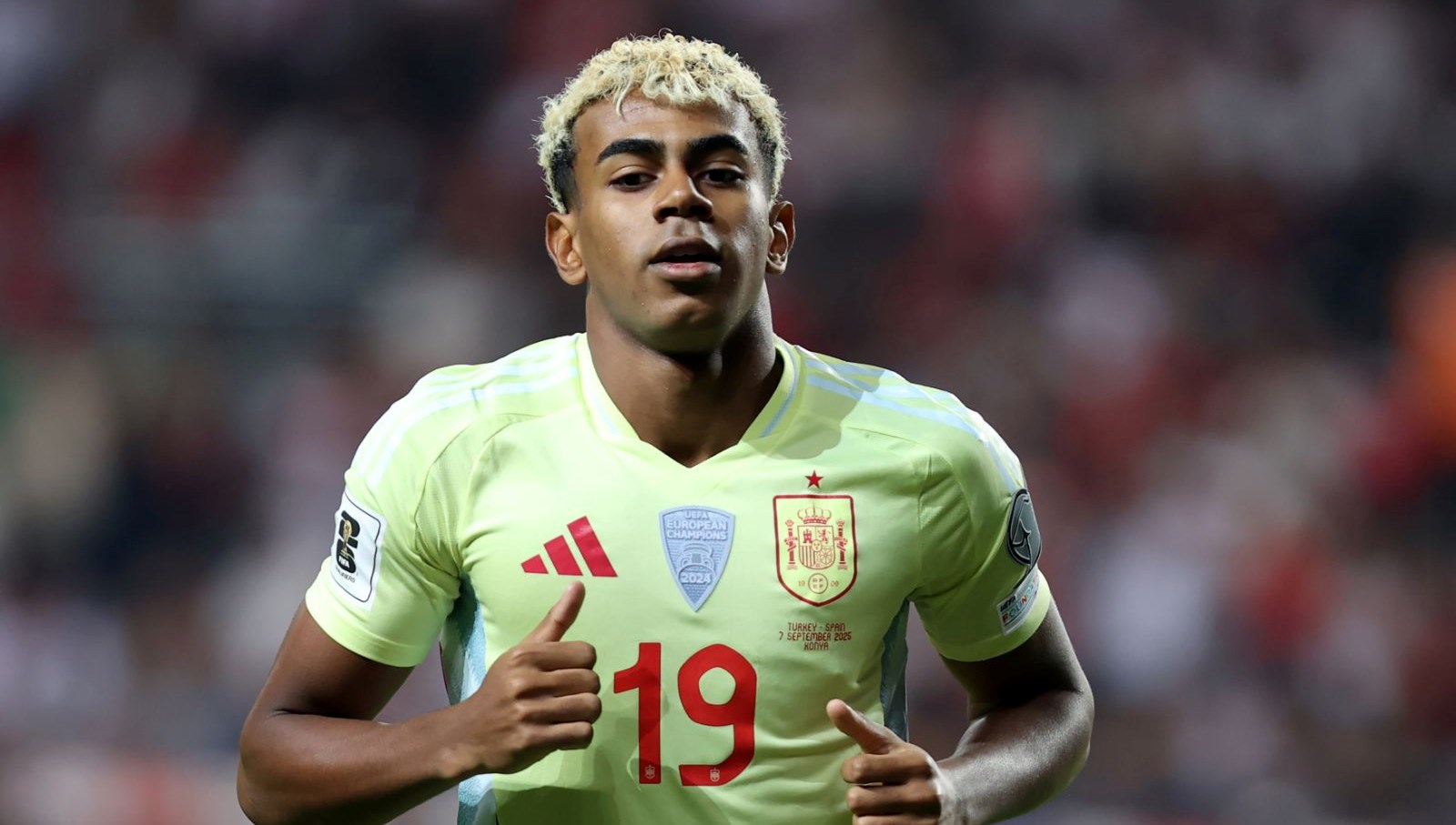 turkiye ispanya macindan sonra bir garip olay lamine yamal pasaportunu kaybetti FYh4Ypau