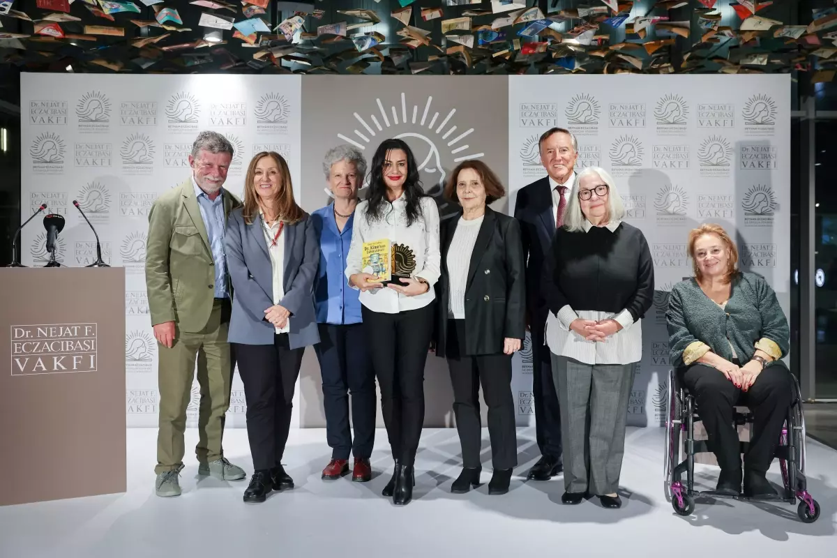 Beyhan Eczacıbaşı İlkgençlik Edebiyatı Ödülü’nü Koray Avcı Çakman Kazandı