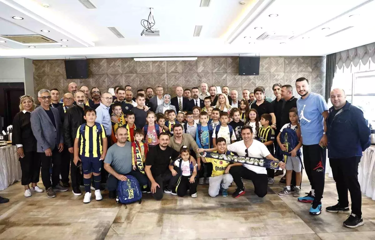 fenerbahceden egitim icin sosyal sorumluluk projesi GMKWg7Ru