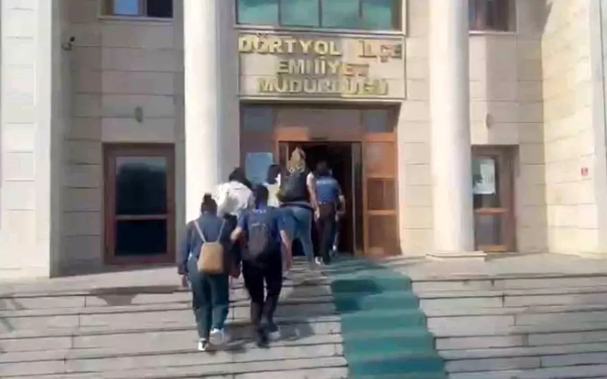 hatayda kacak calisan yabanci uyruklu kadinlar gozaltina alindi wq9Q8DRq