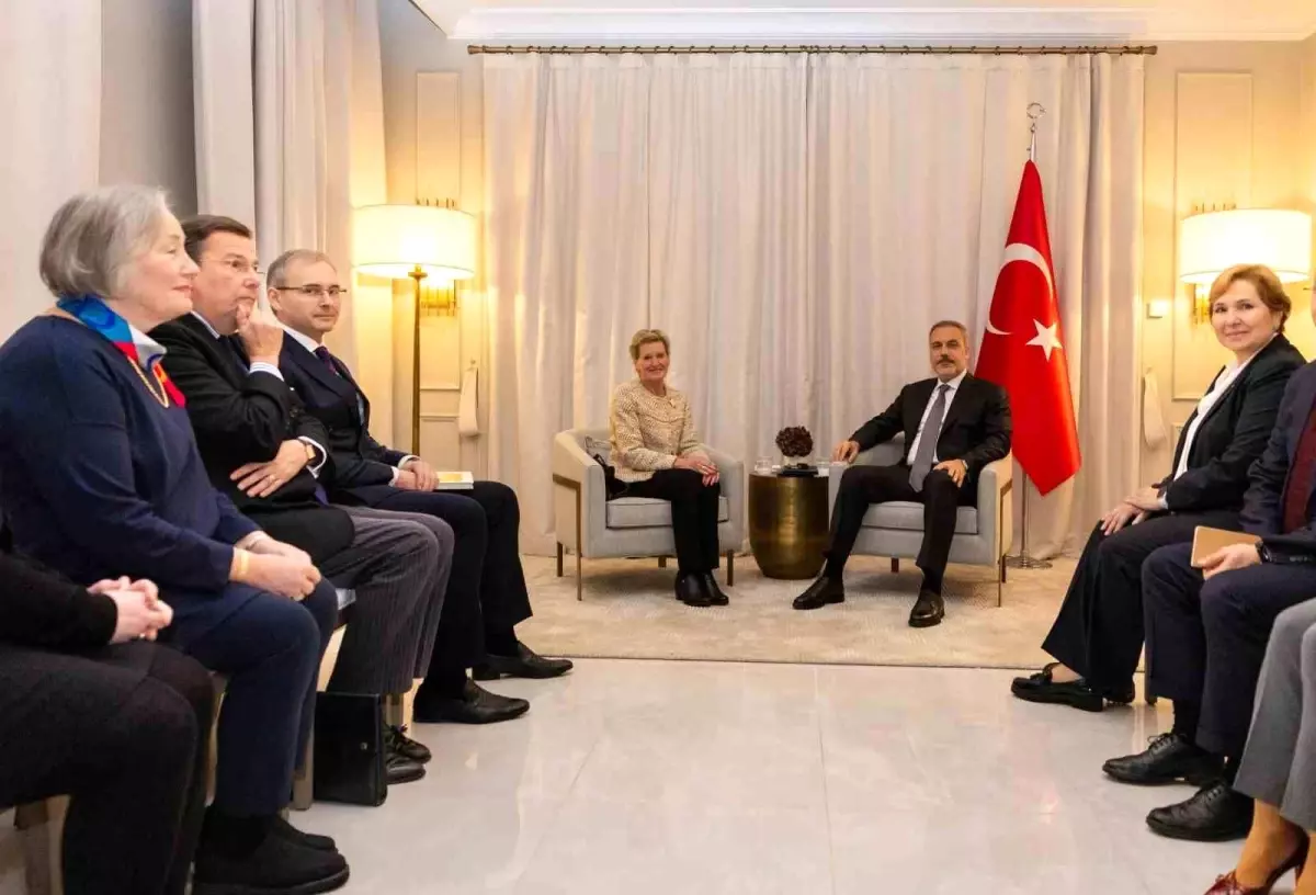 bakan fidan finlandiyada tMhDN6Ph.jpg