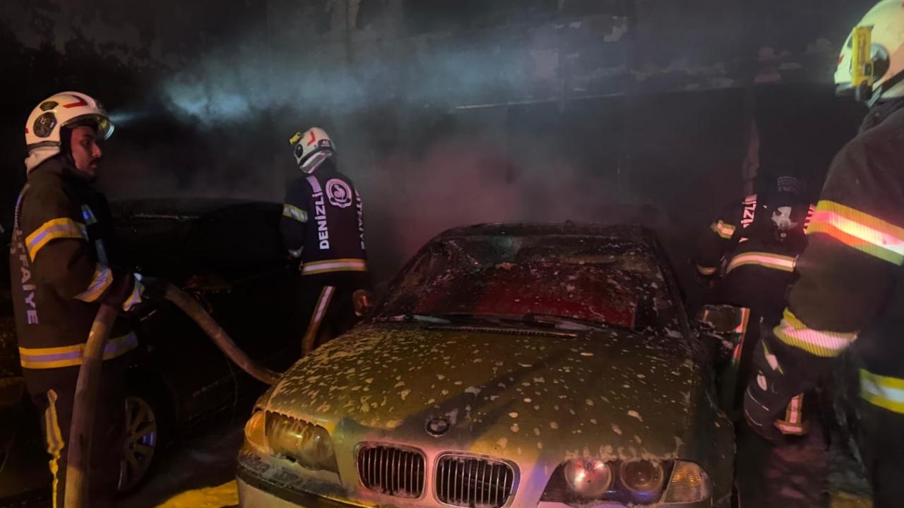 denizlide oto galeride cikan yanginda 5 arac hasar gordu NhZOU3ed.jpg