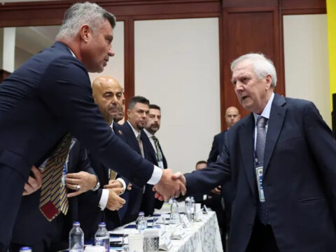 Aziz yildirim istemedi sadettin saran gitmekten vazgecti olay iddia sNdYkxXO